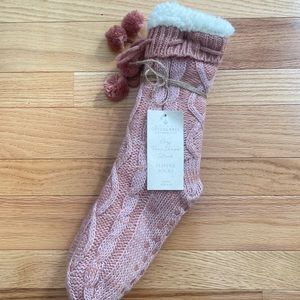 NWT Sherpa Slipper Socks